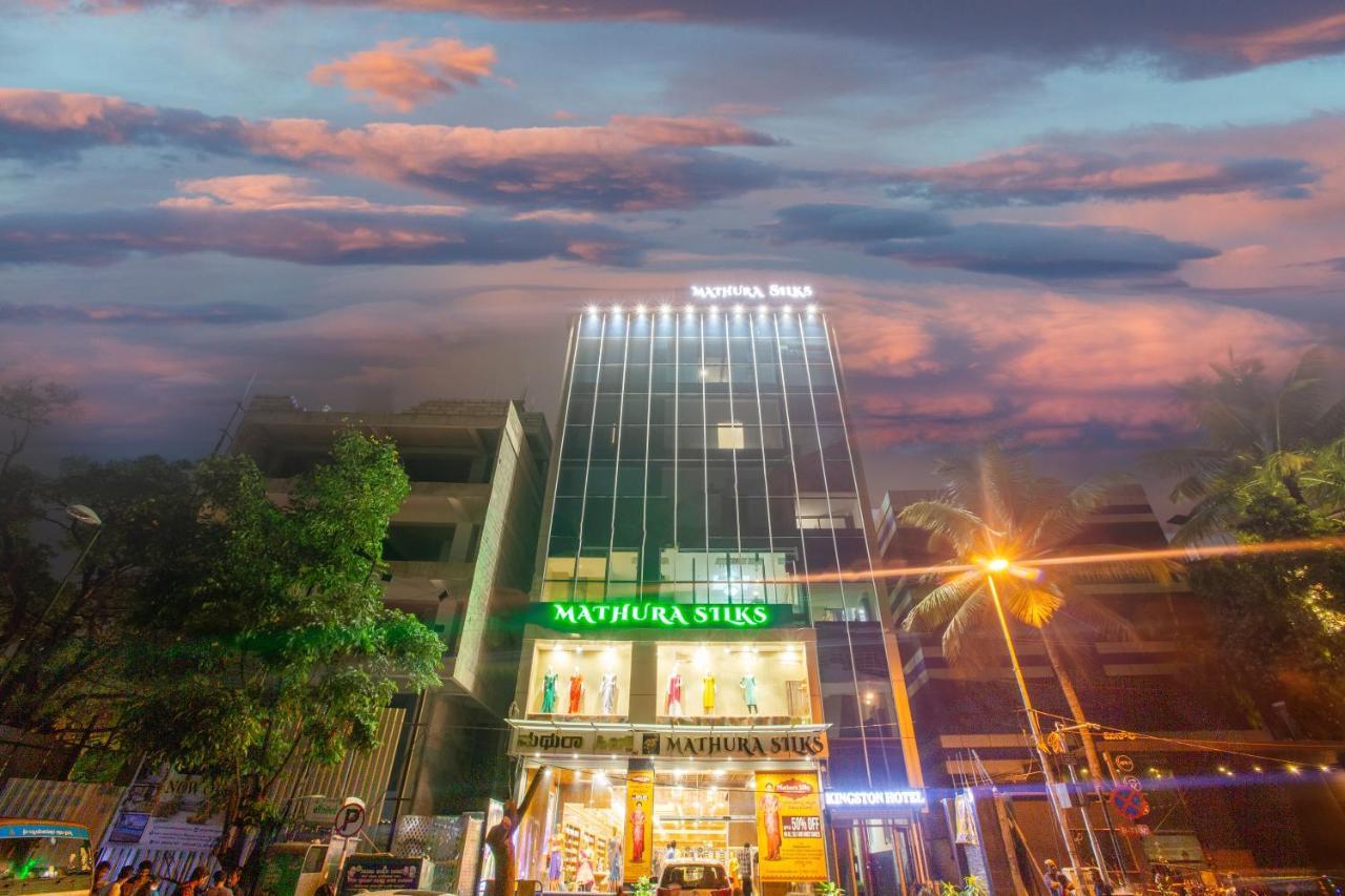 Kingston Hotel Бангалор Экстерьер фото