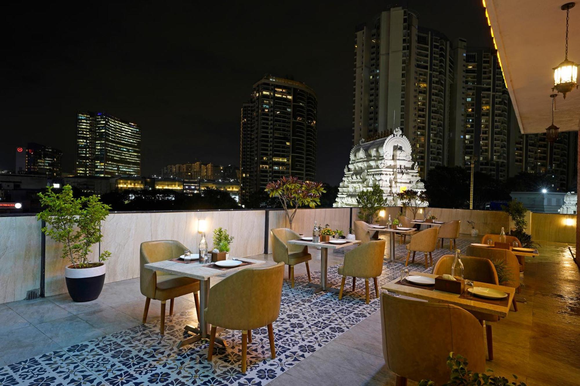 Kingston Hotel Бангалор Экстерьер фото
