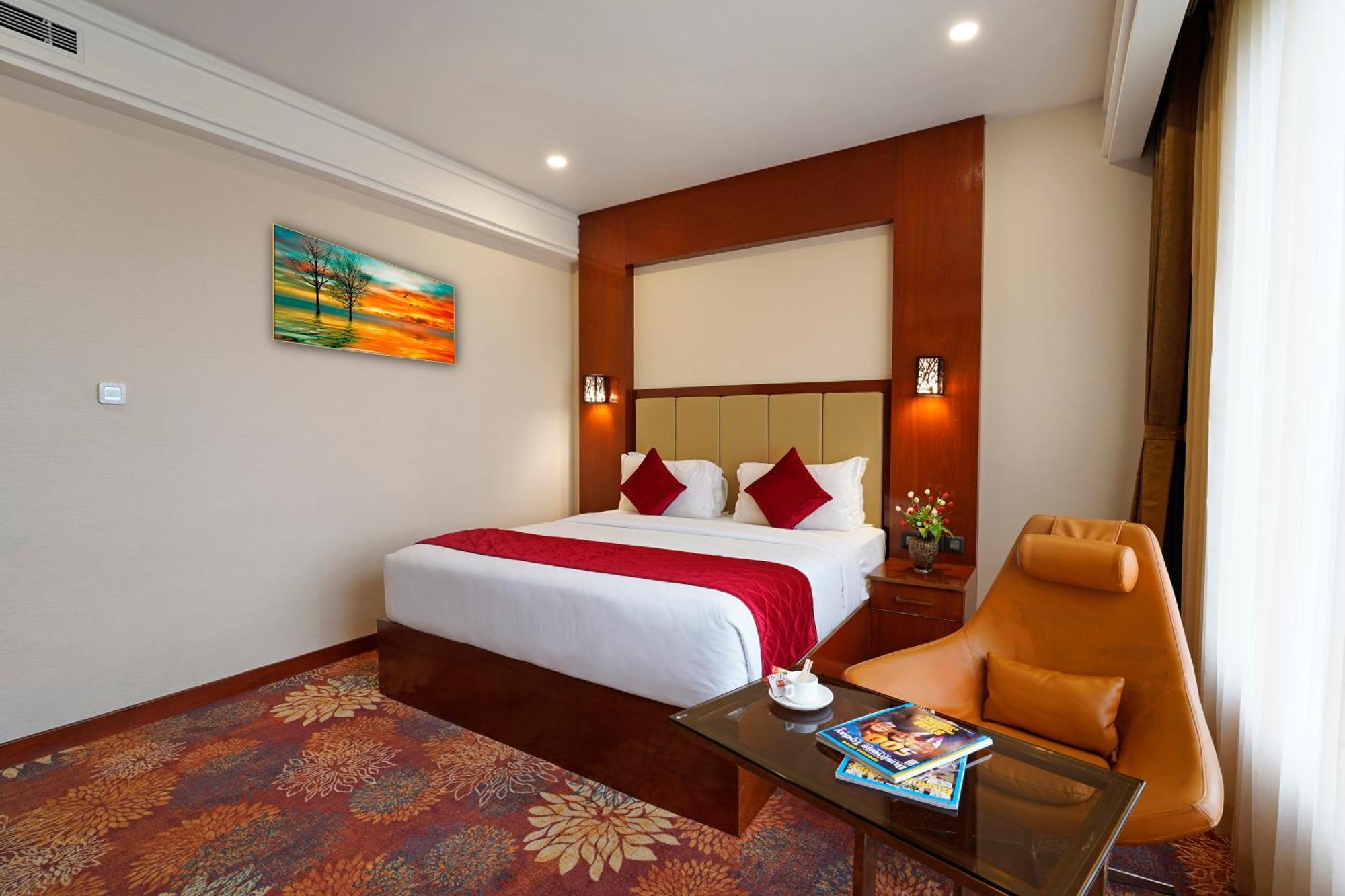 Kingston Hotel Бангалор Экстерьер фото