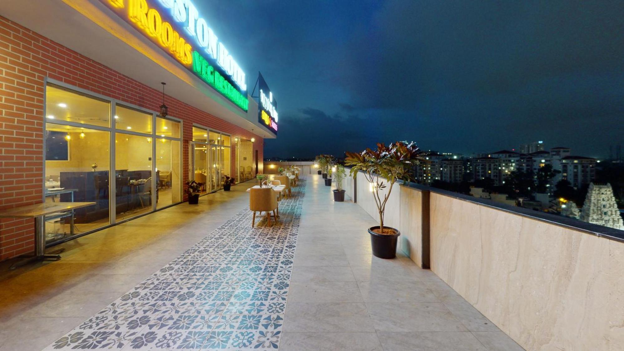 Kingston Hotel Бангалор Экстерьер фото